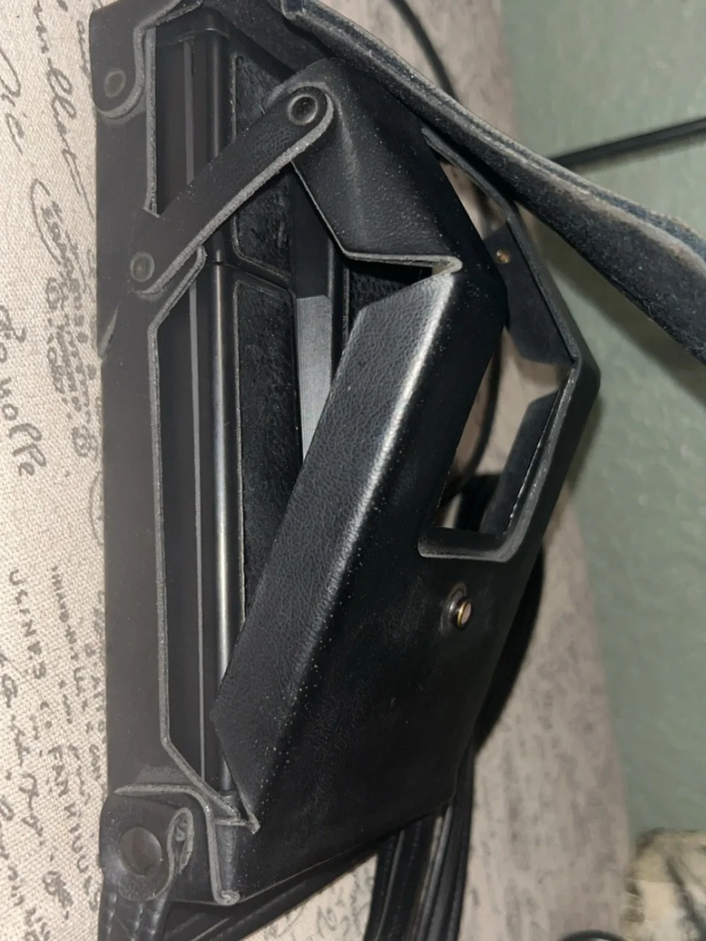 Polaroid SX-70 Land Camera Alpha in black with black case